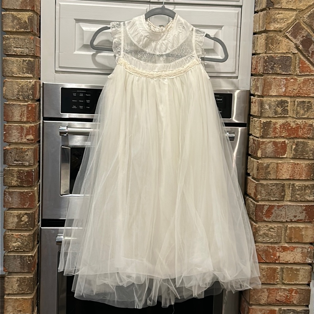 Trish Scully Child, Size 8